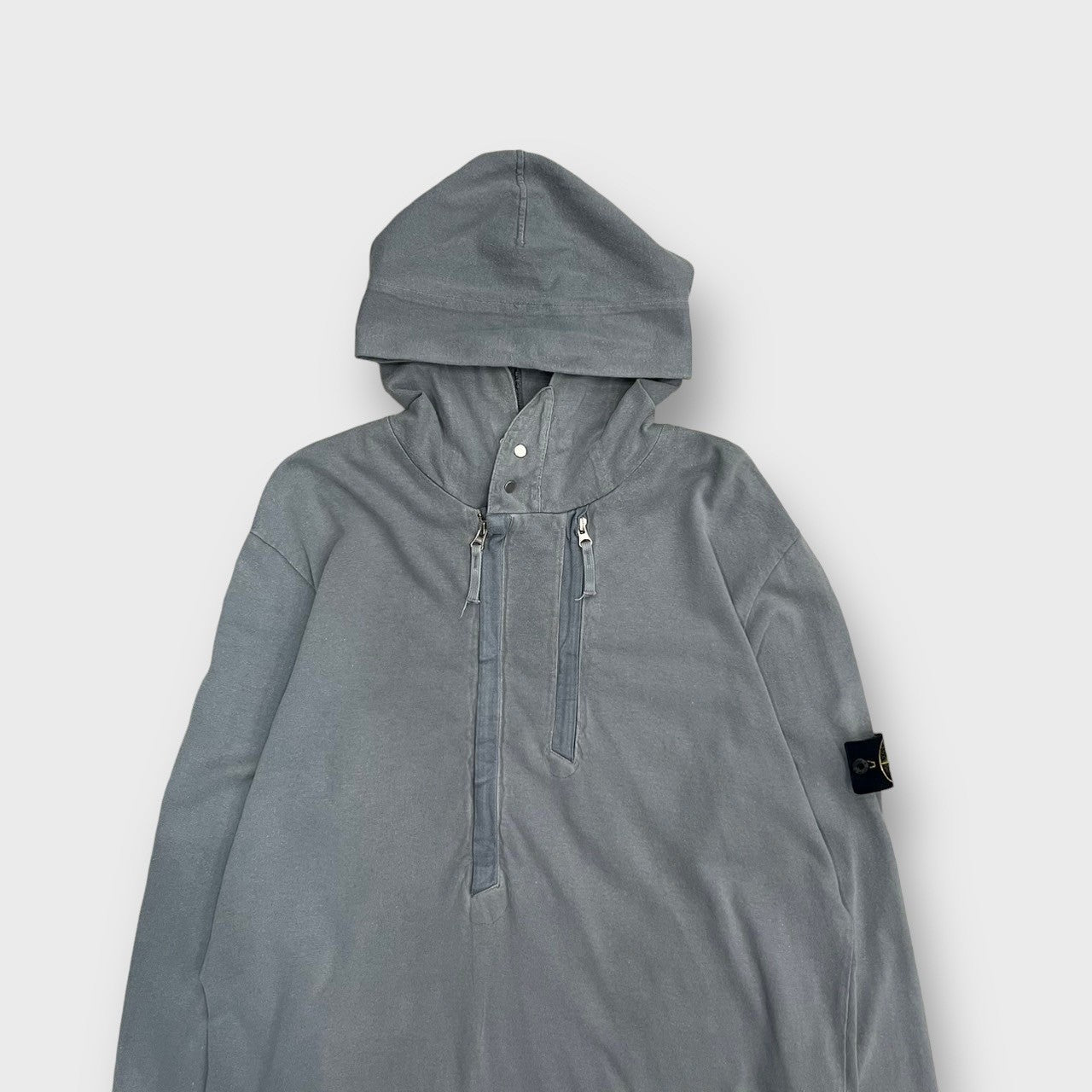 00’s “STONE ISLAND”
zip design pull over hoodie