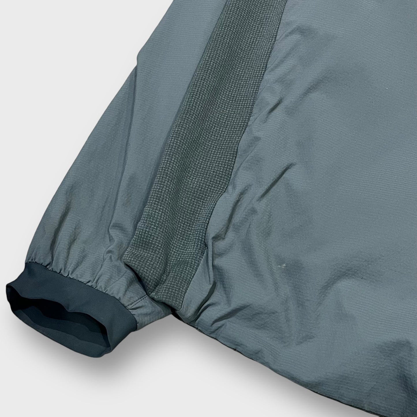 00’s “ARC'TERYX” atom hooded jacket