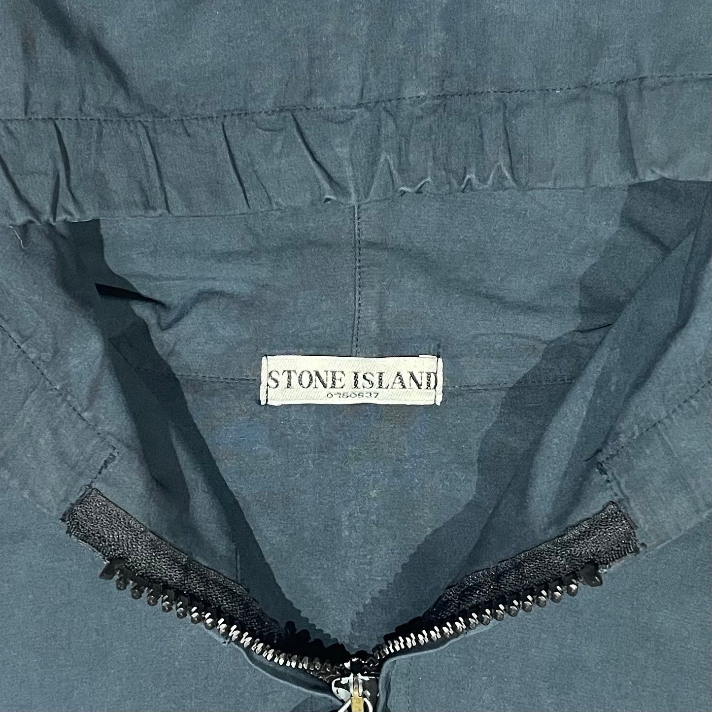00’s “STONE ISLAND”
garment dyed hooded jacket