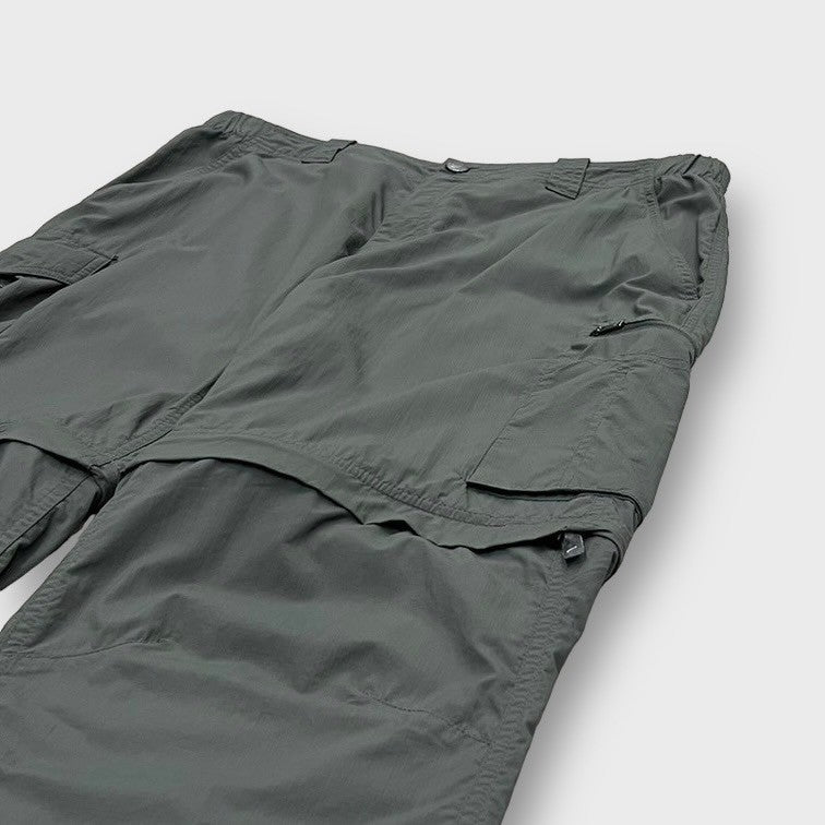 00’s “Columbia”
2way gimmick nylon cargo pants
