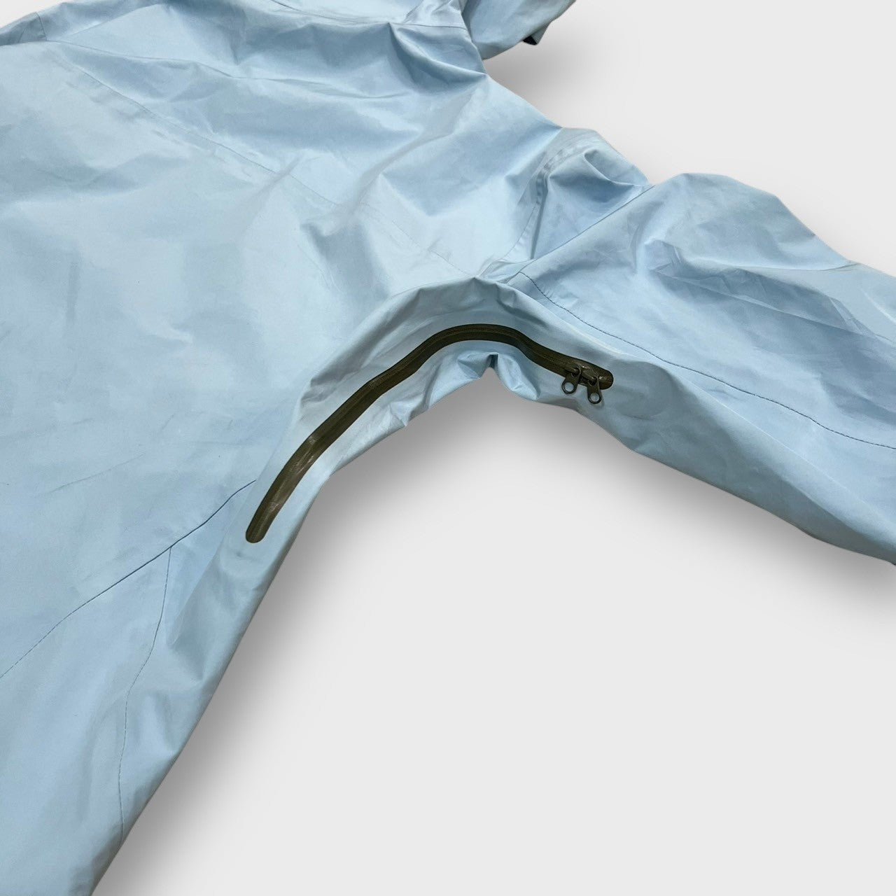 00’s “ARC'TERYX”
beta lt jacket