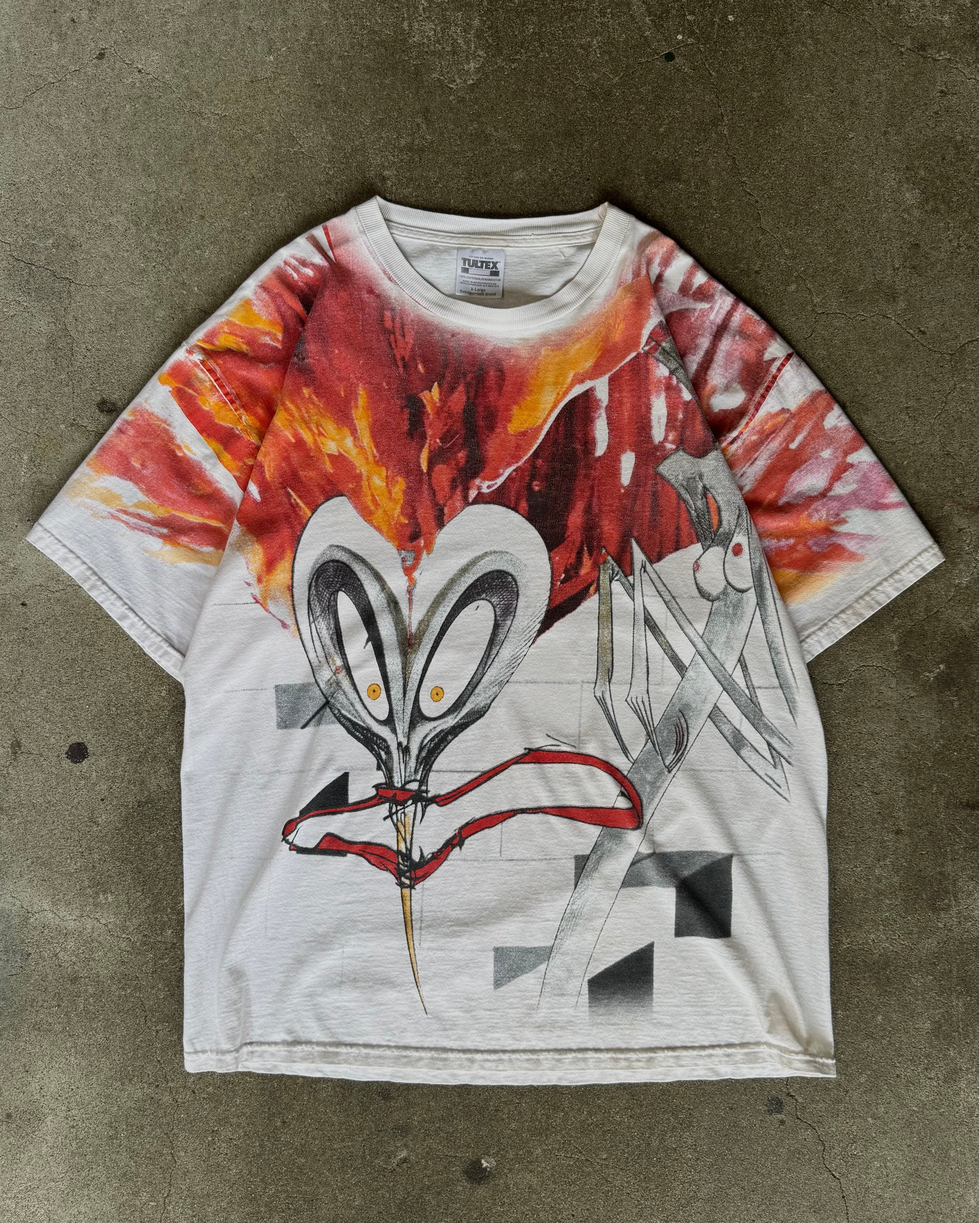 90’s Pink Floyd
“The Wall” t-shirt X-LARGE