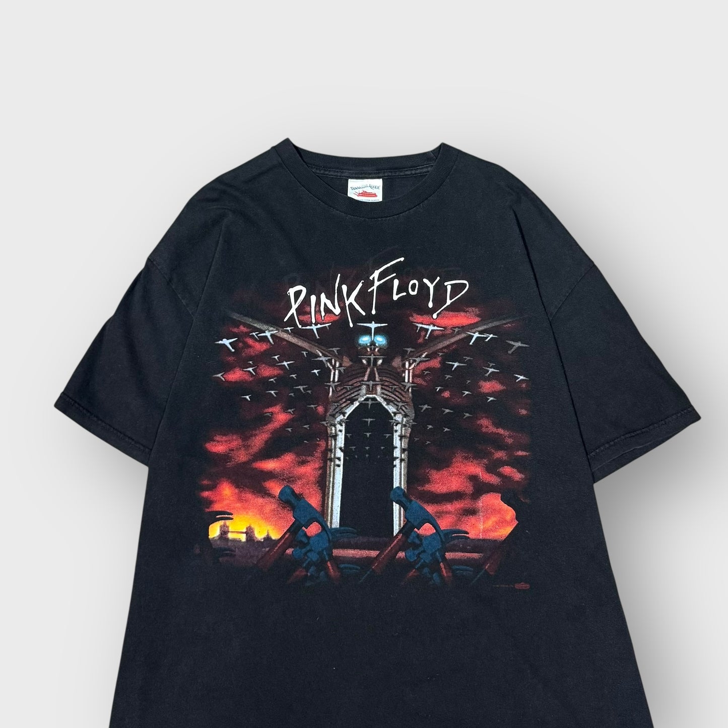 90’s PINK FLOYD “THE WALL” album t-shirt