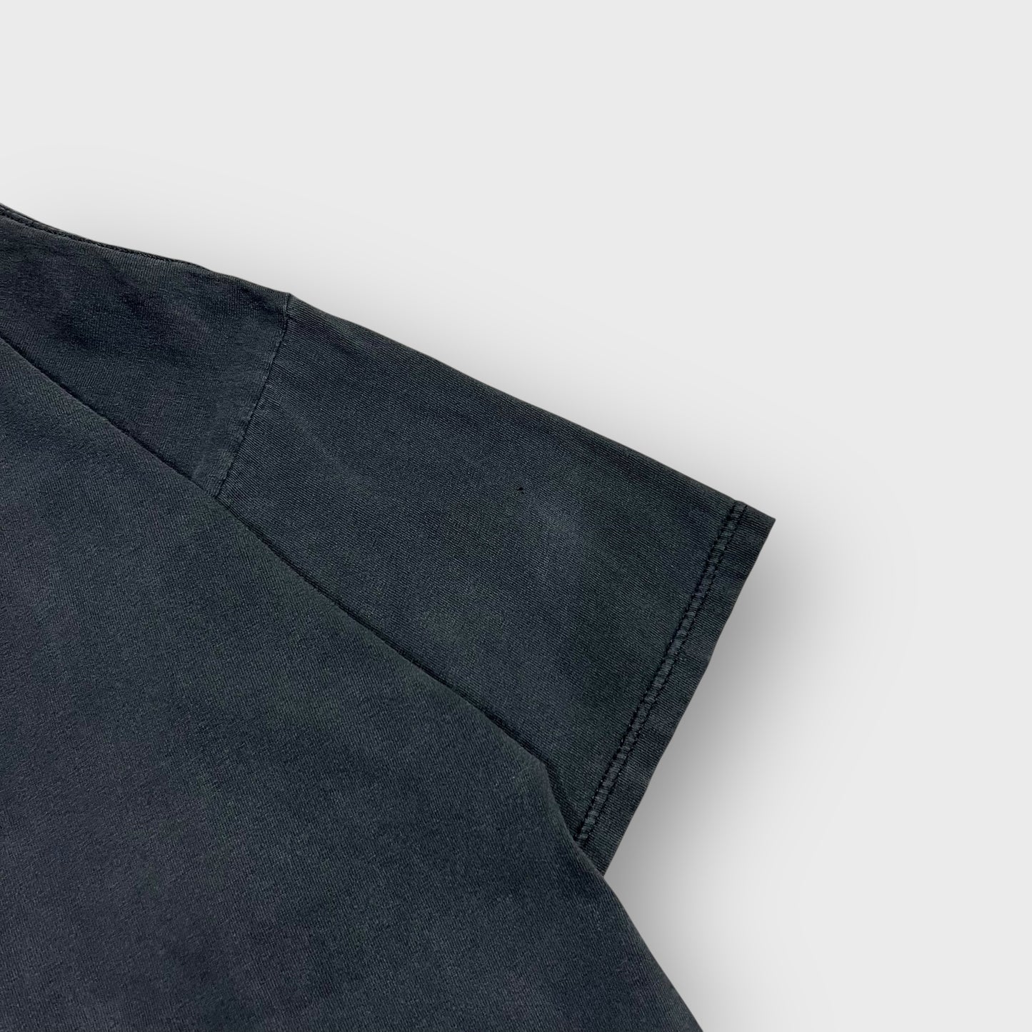 90’s “KISS” band t-shirt