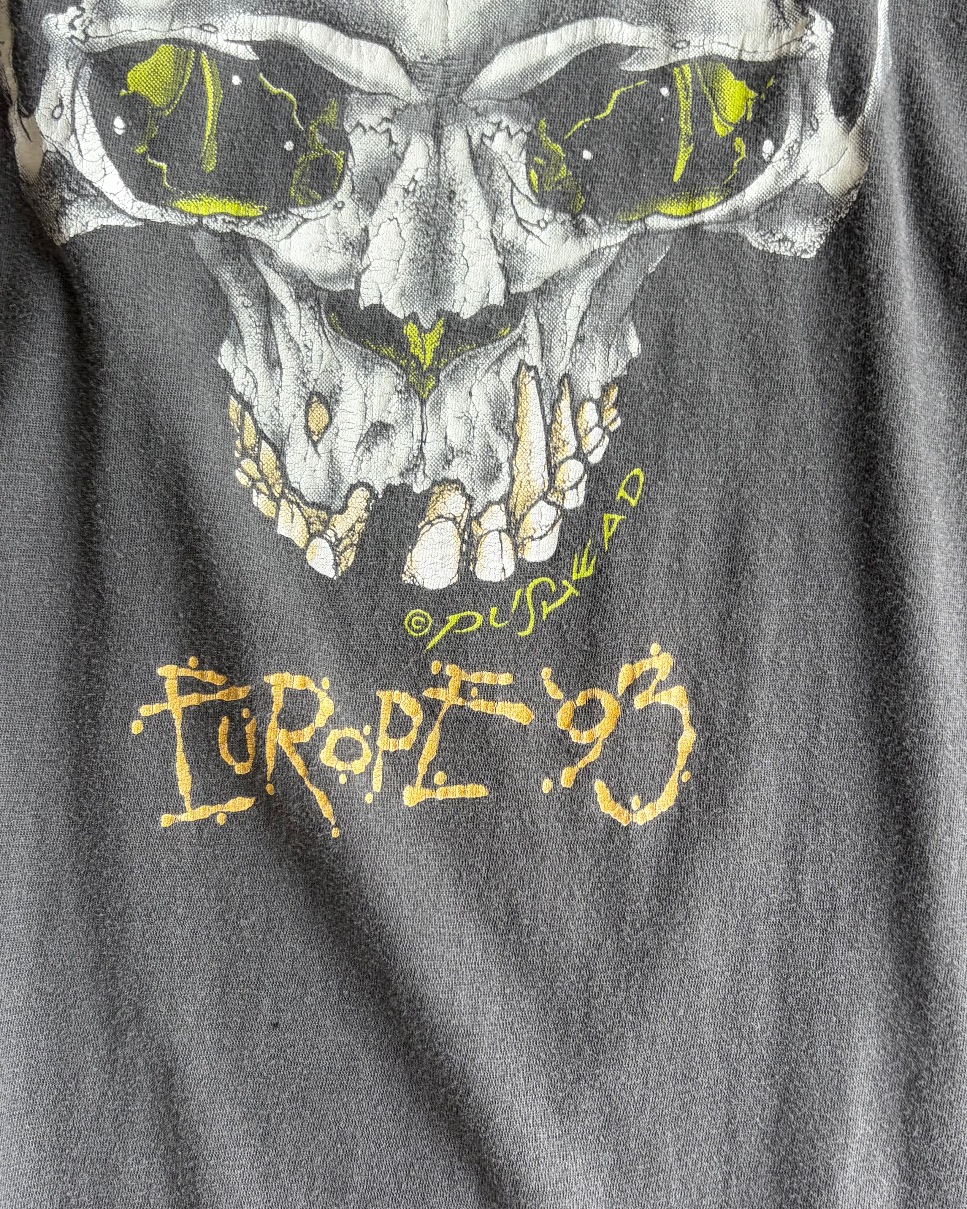 90’s METALLICA
“NO WHERE ELSE TO ROAM”
pushead t-shirt X-large