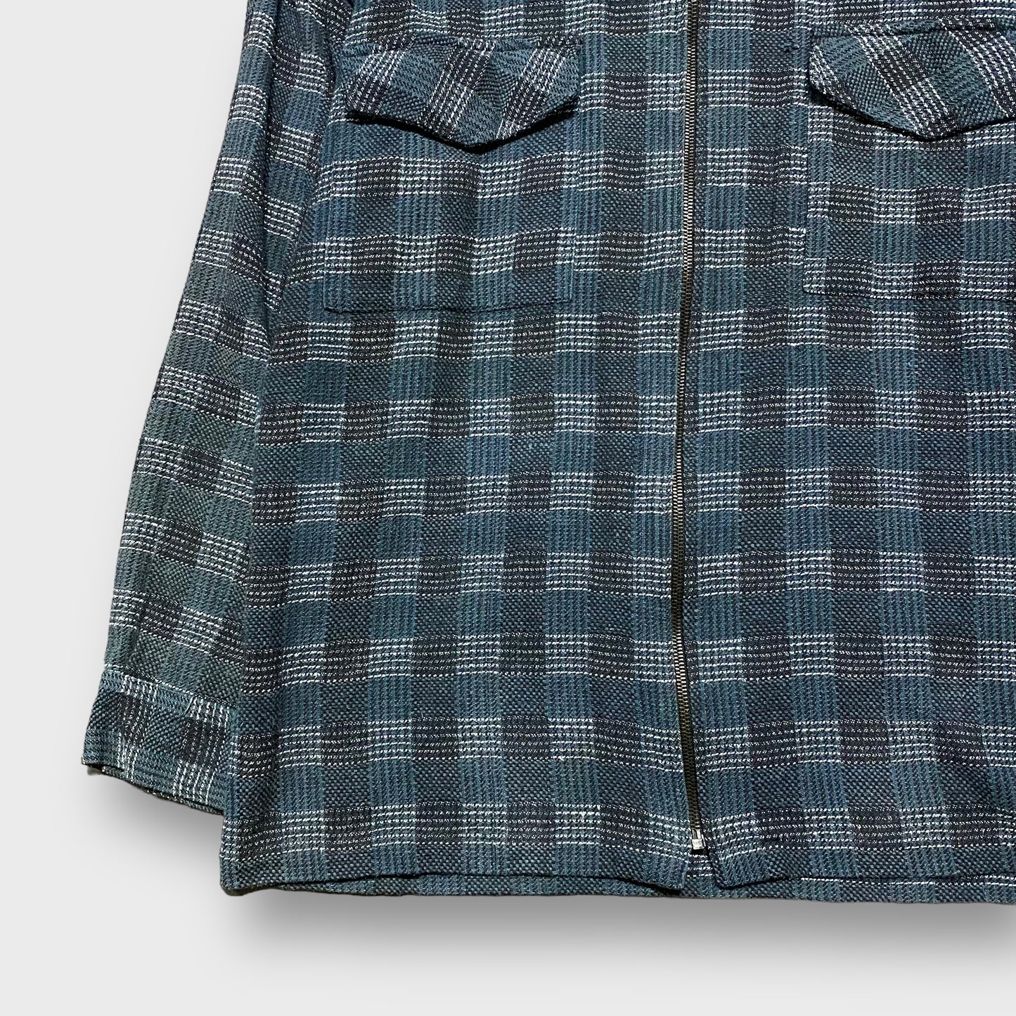 Plaid pattern zip up jacket