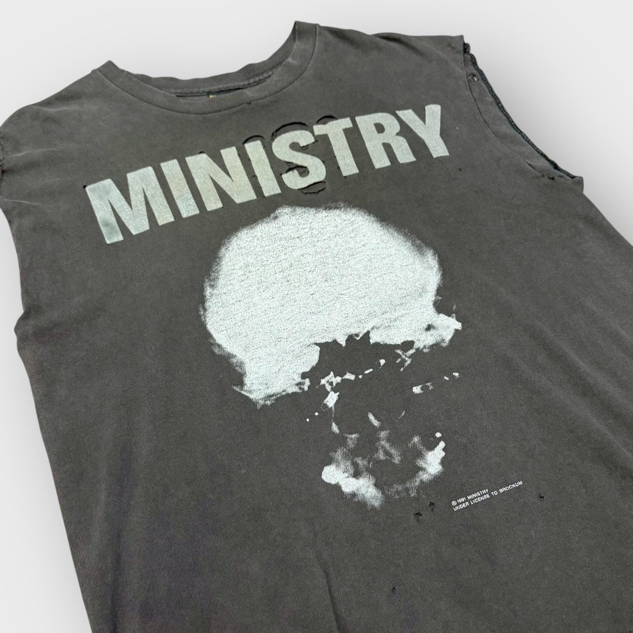 90’s “MINISTRY”
“The Mind Is a Terrible Thing to Taste” album tank top