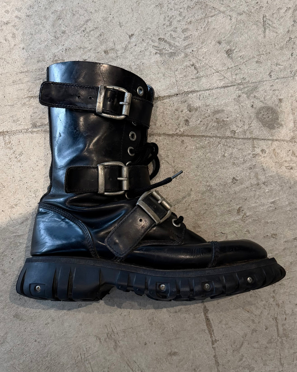 massiv 3buckle boots 12-loch