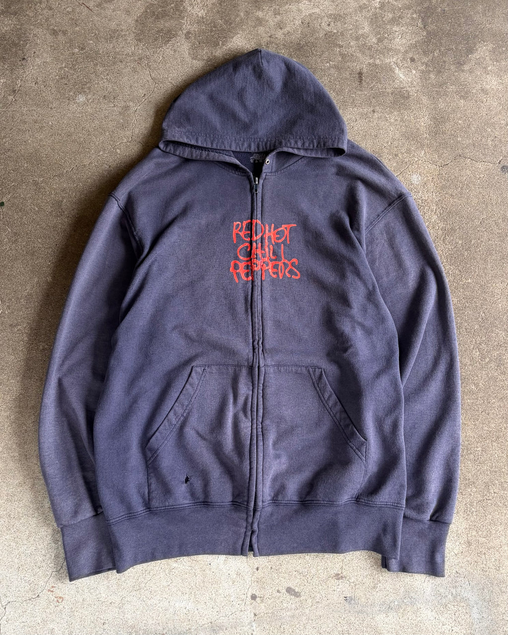 00’s “RED HOT CHILI PEPPERS”
zip up hoodie