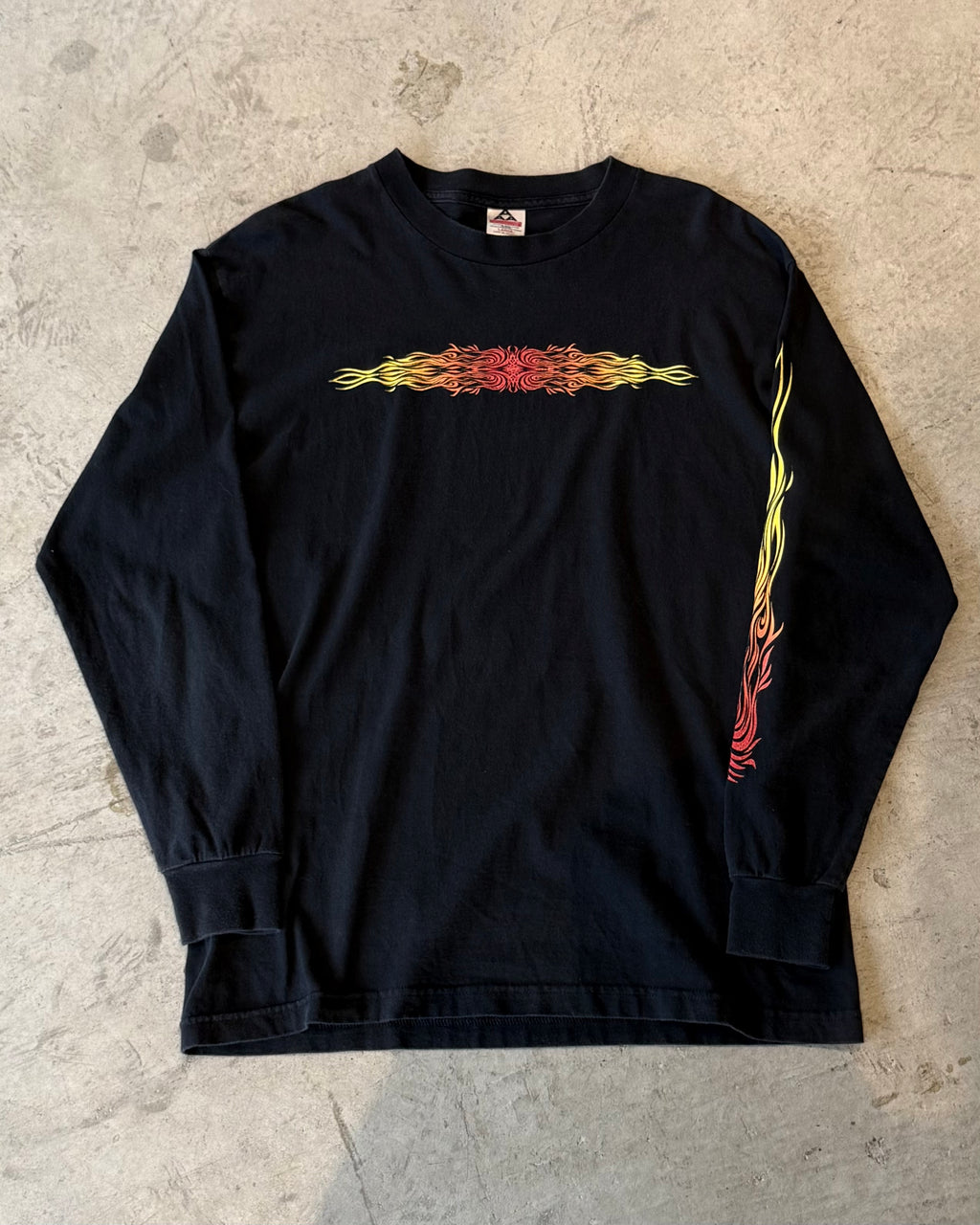 00's
"sleeve design" l/s t-shirt large