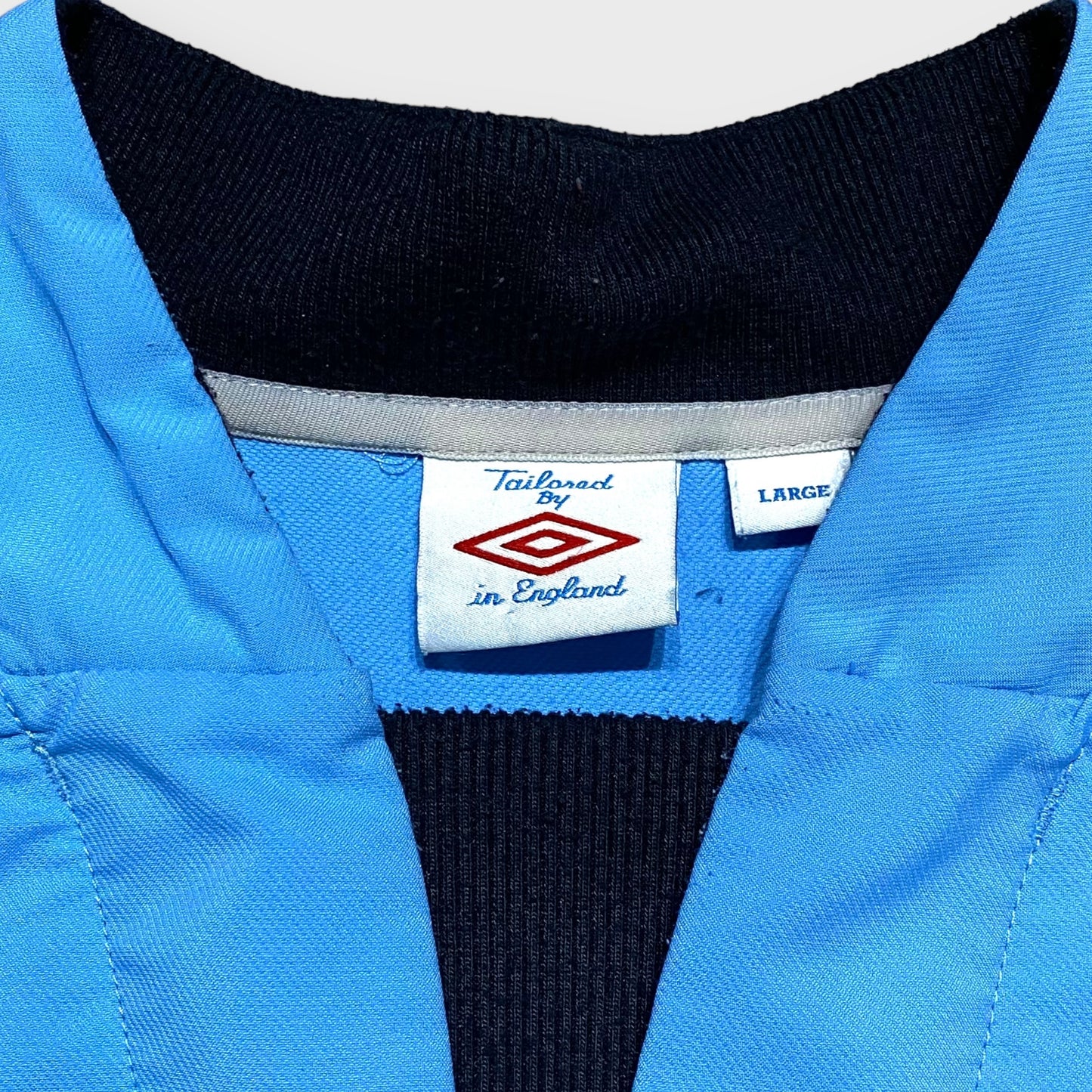 00's "umbro" Manchester City team nylon pullover