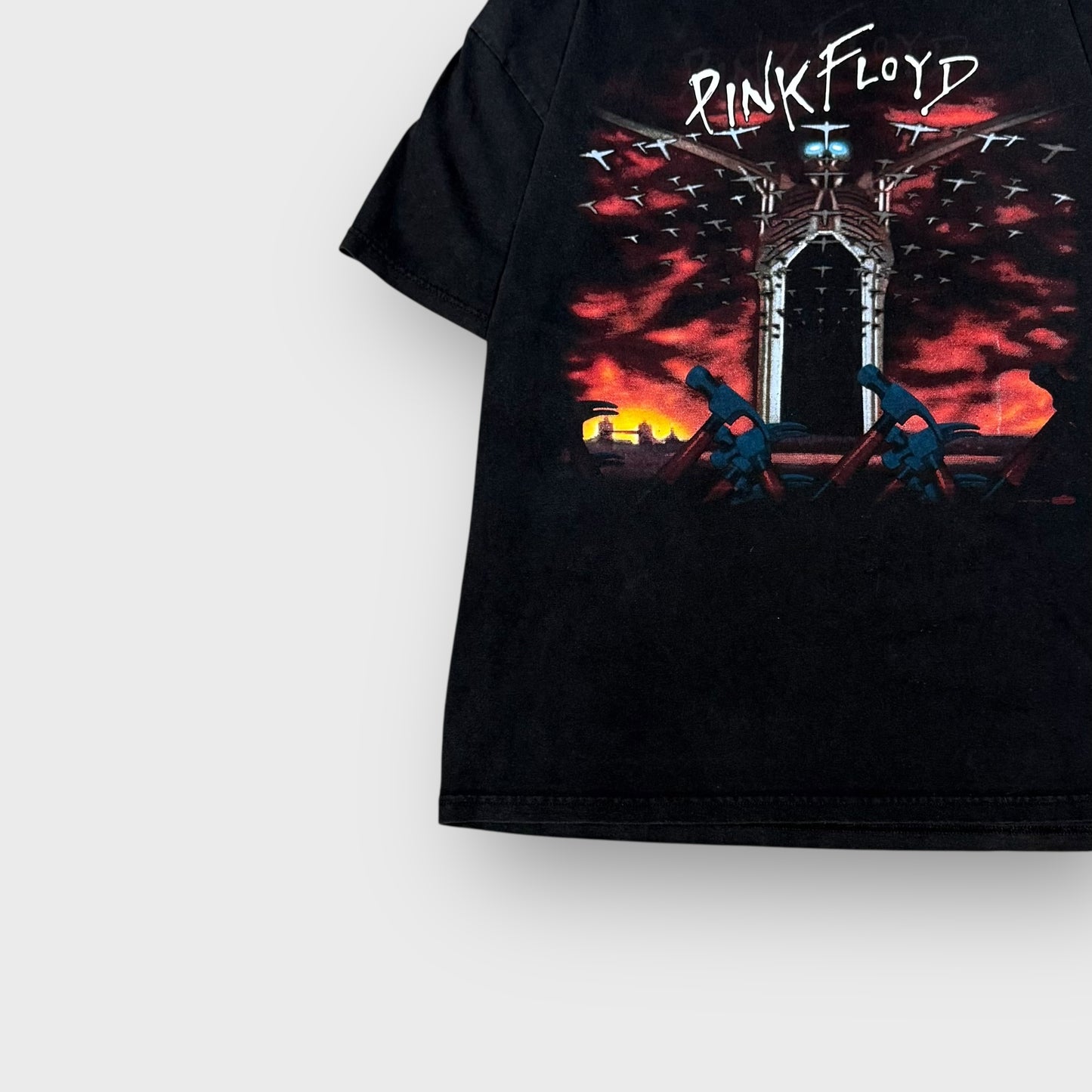 90’s PINK FLOYD “THE WALL” album t-shirt