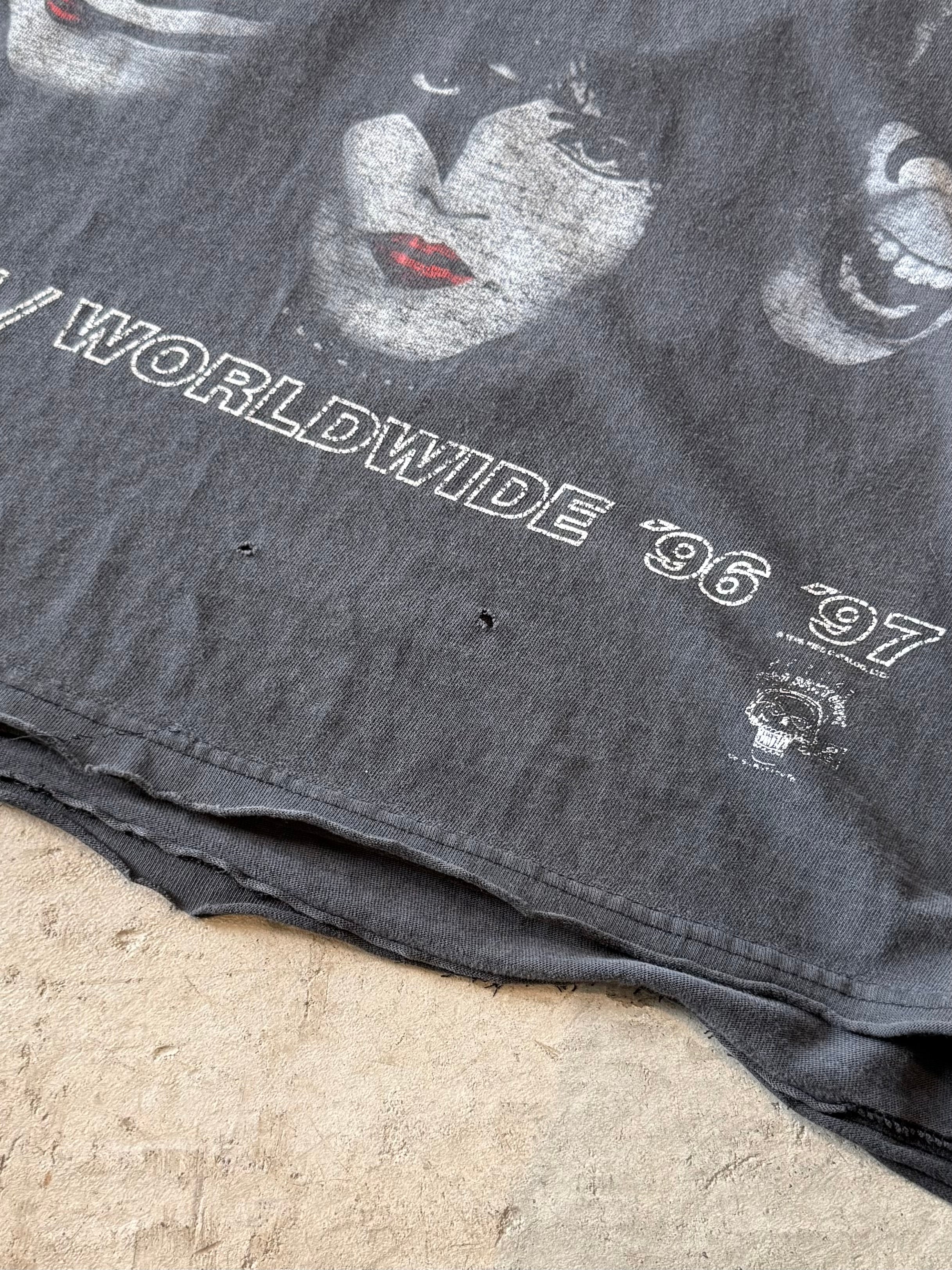 90’s KISS “ALIVE / WORLDWIDE” tour t-shirt x-large