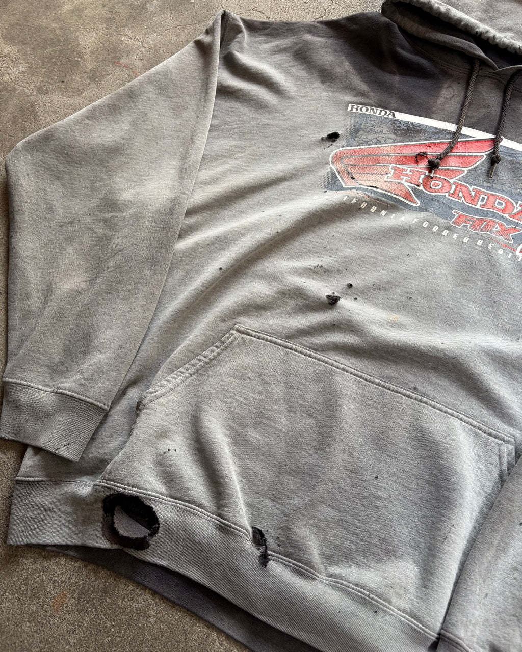 90-00’s “FOX” fade hoodie
