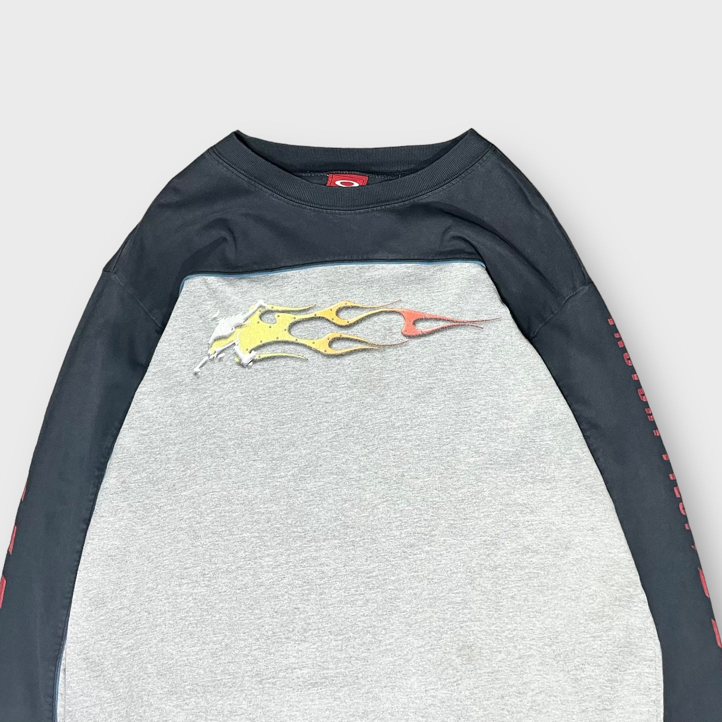 90’s-00’s “OAKLEY” l/s  t-shirt