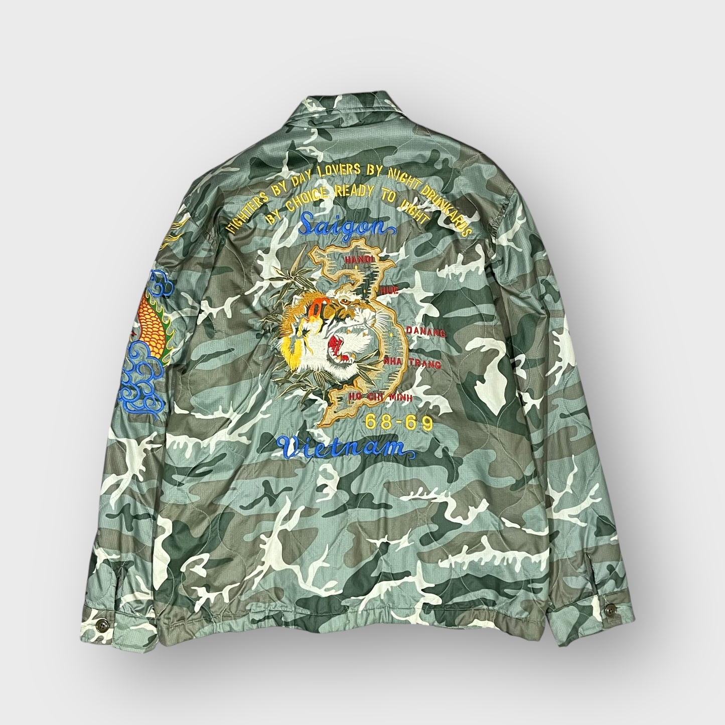 90’s-00’s “lucky brand” camouflage souvenir jacket