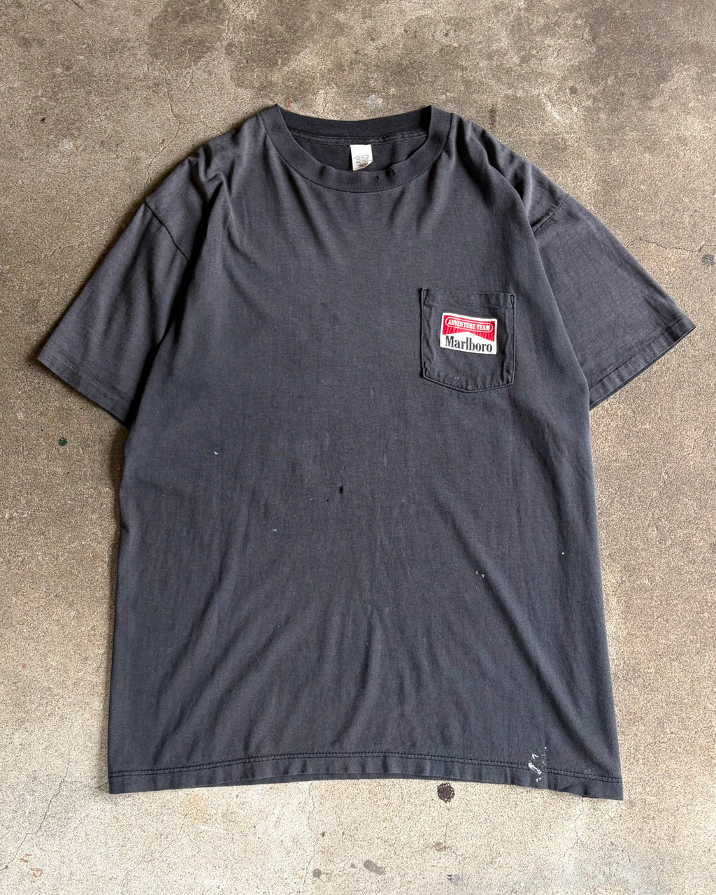 90’s Marlboro
“coyote bluff” company t-shirt     X-LARGE