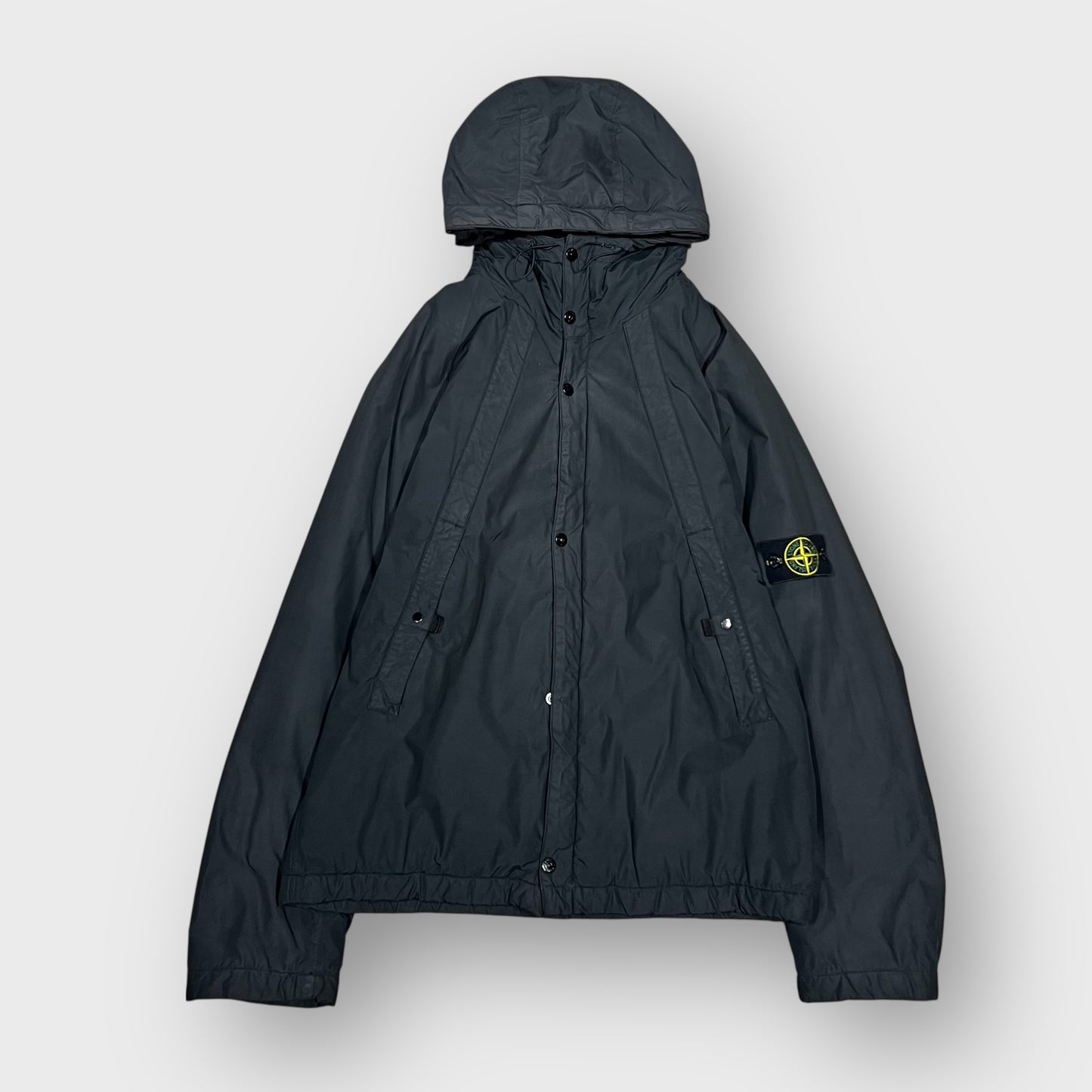00’s “STONE ISLAND”
hooded nylon jacket