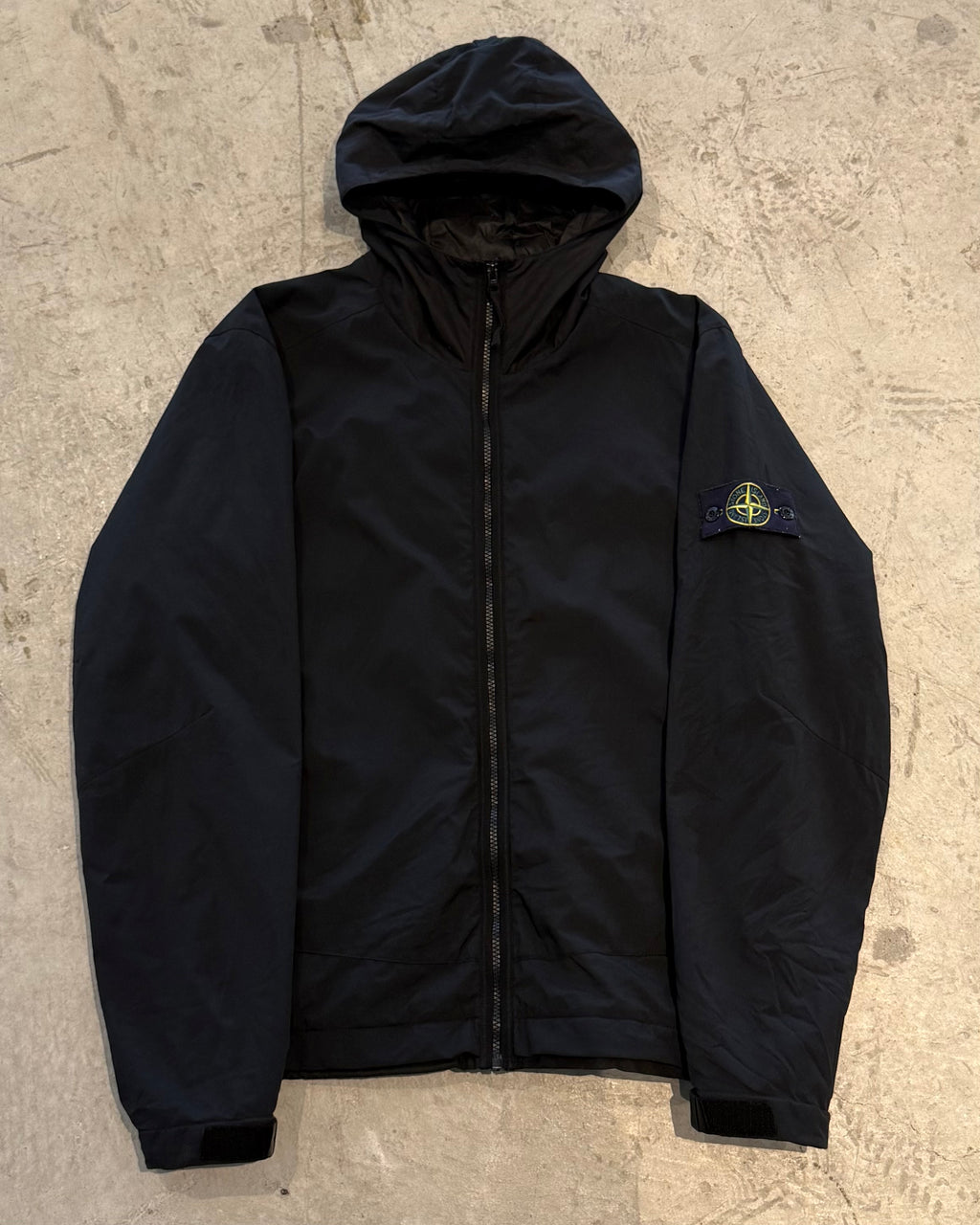 00’s “STONE ISLAND”
SOFT SHELL-R WITH PRIMALOFT jacket