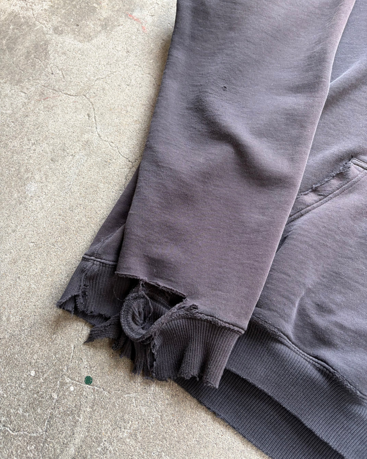 00’s “ALIEN WORKSHOP”
hoodie X-large