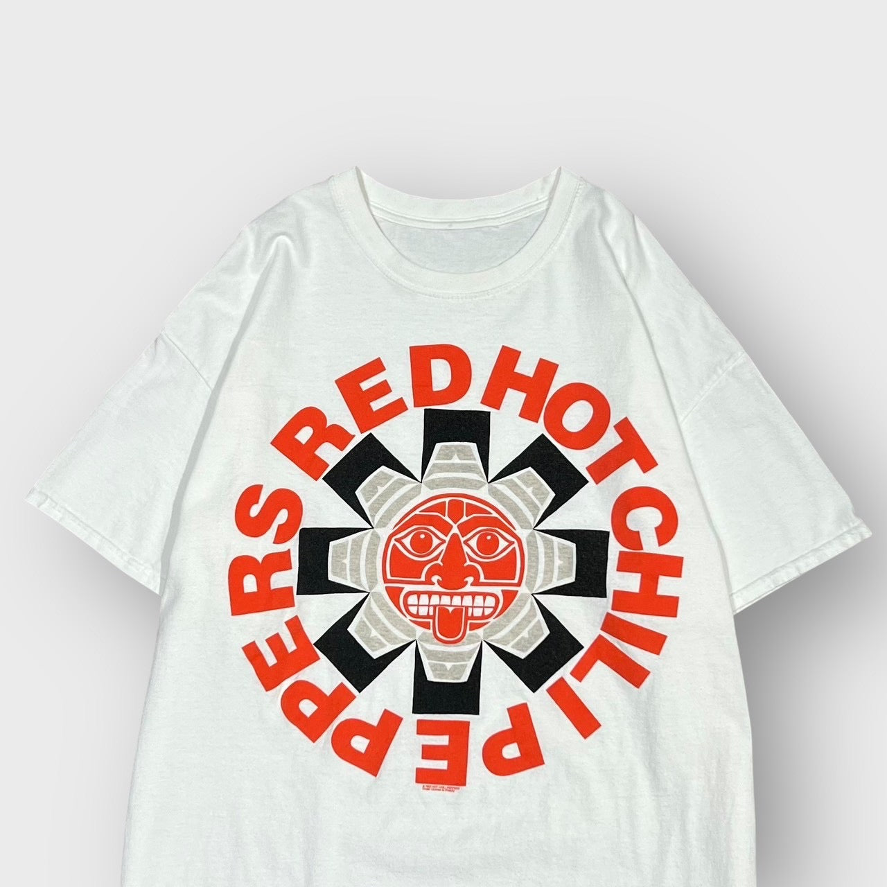 00’s “RED HOT CHILI PEPPERS”
band t-shirt