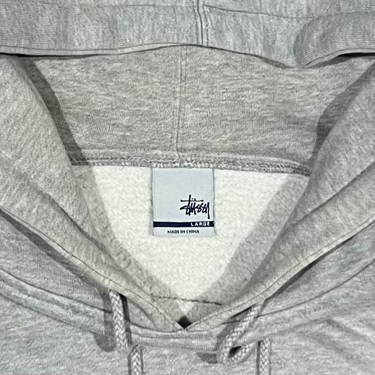 00’s “STUSSY”
logo hoodie