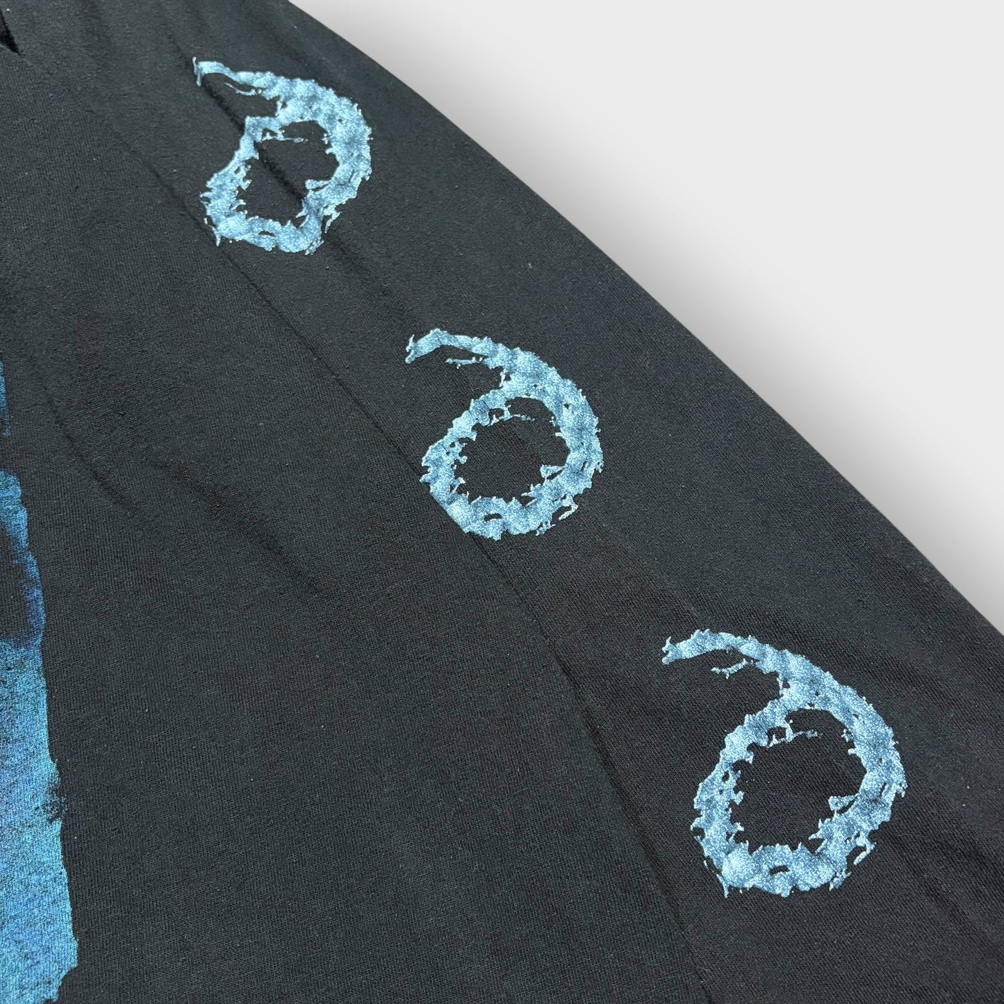 90’s-00’s “SIX FEET UNDER”
band I/s t-shirt