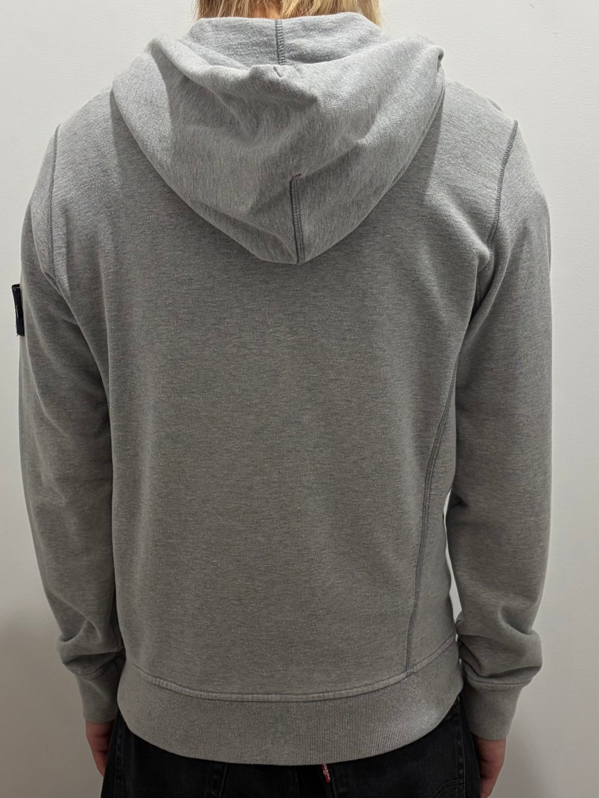 00’s “STONE ISLAND”
zip up hoodie