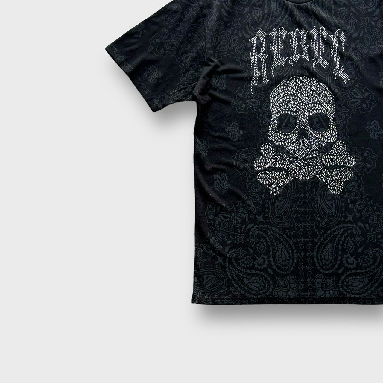 "vengeance" skull design t-shirt