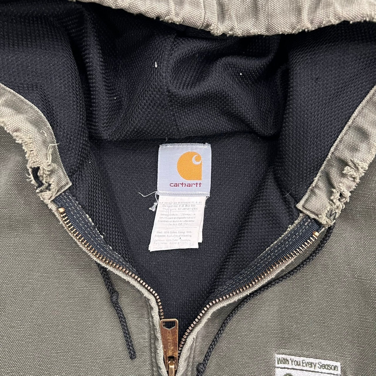 90's "Carhartt"
Faded active jacket