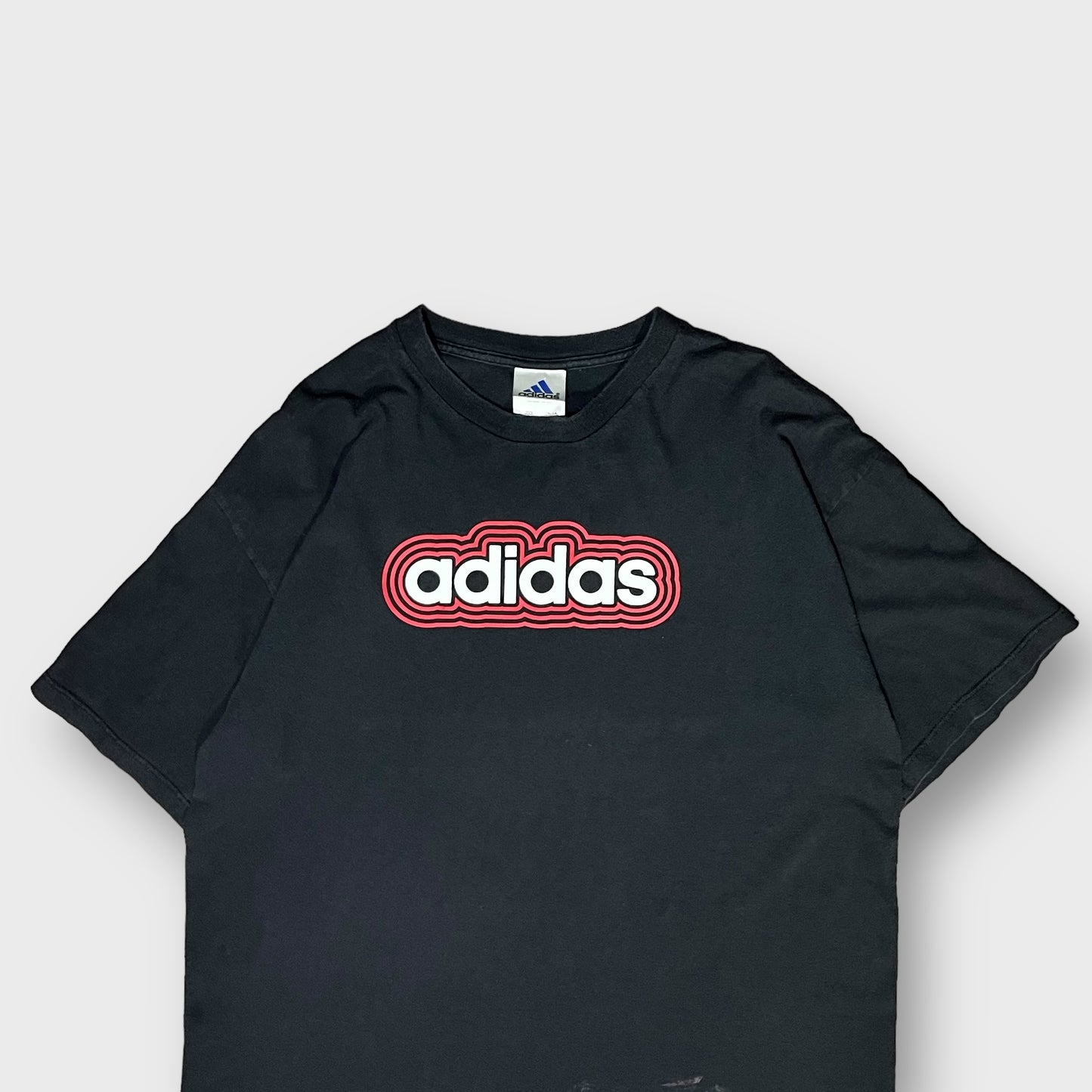 90’s “adidas” center logo  t-shirt