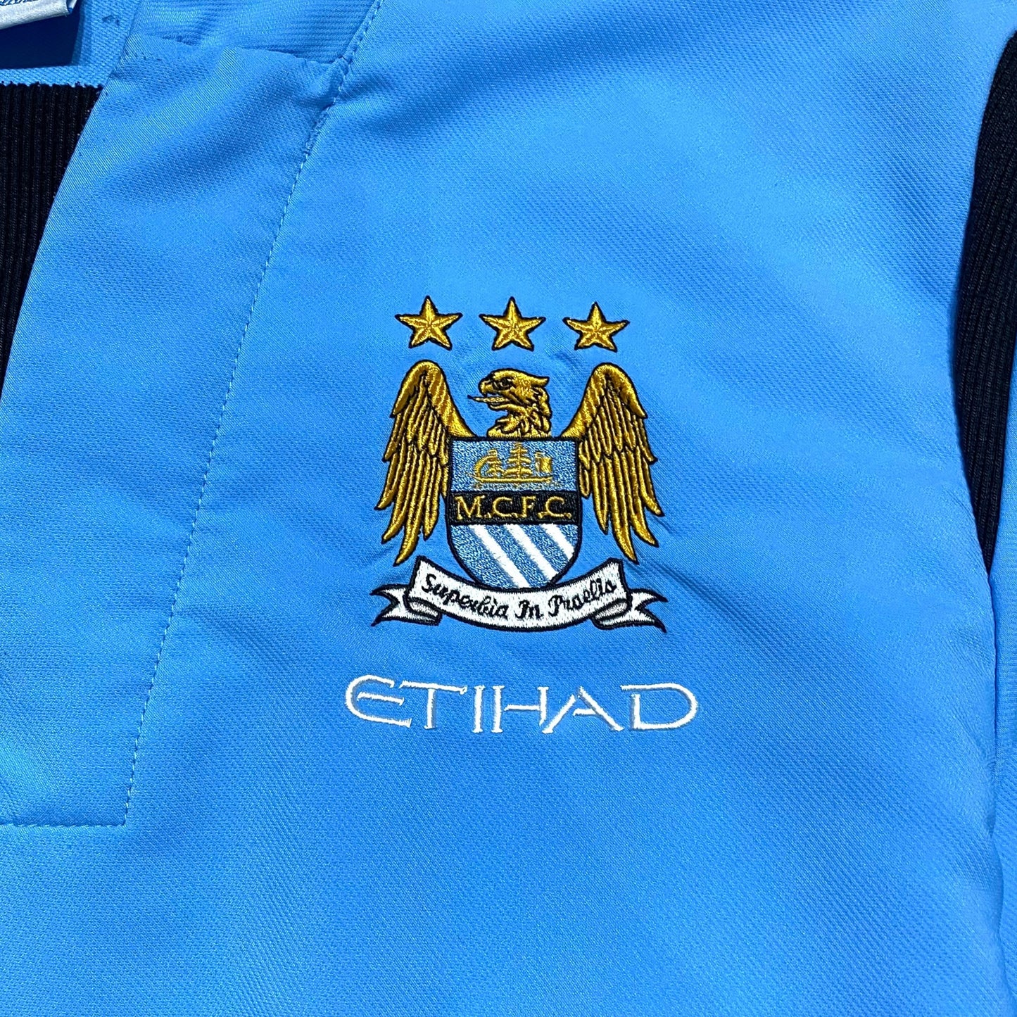 00's "umbro" Manchester City team nylon pullover