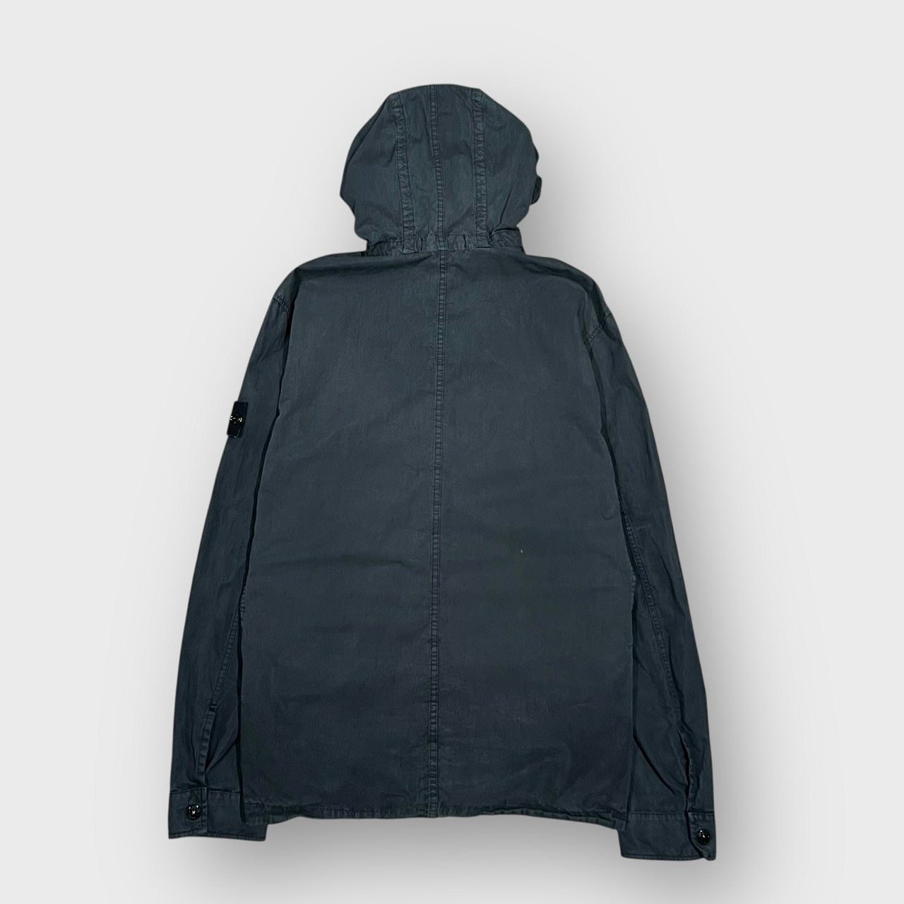00’s “STONE ISLAND”
hooded jacket