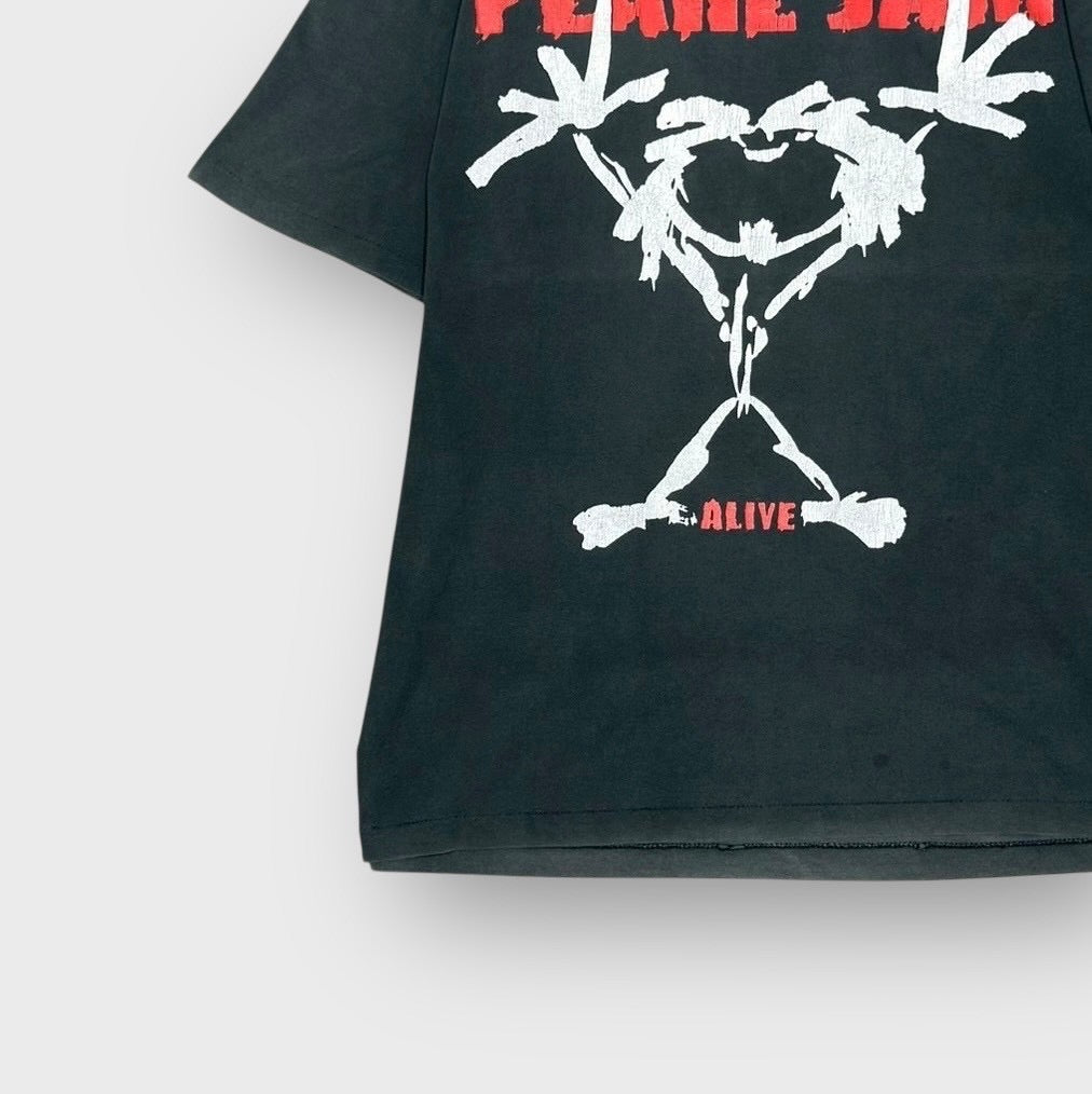 90’s “PEARL JAM”
“Alive” t-shirt