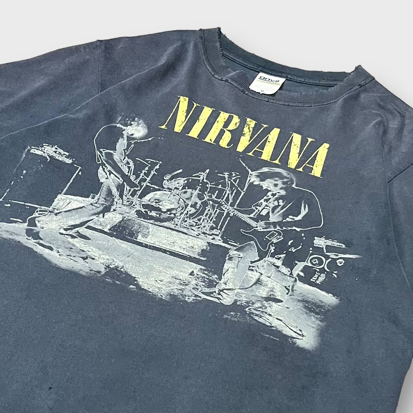 00’s  “NIRVANA” band t-shirt