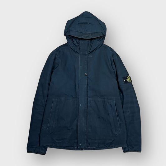 00’s “STONE ISLAND”
hi-neck hooded jacket