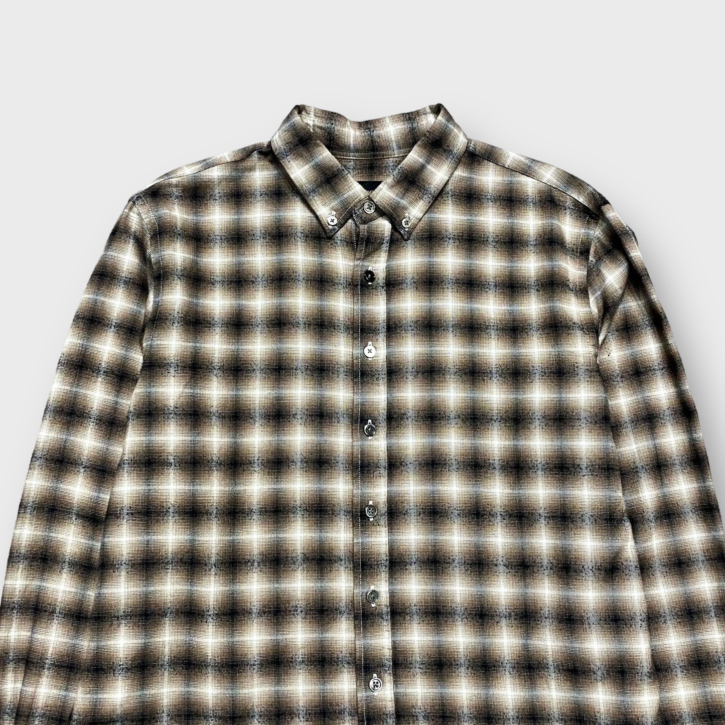 00's "OUTCLASS" Ombre check pattern shirt