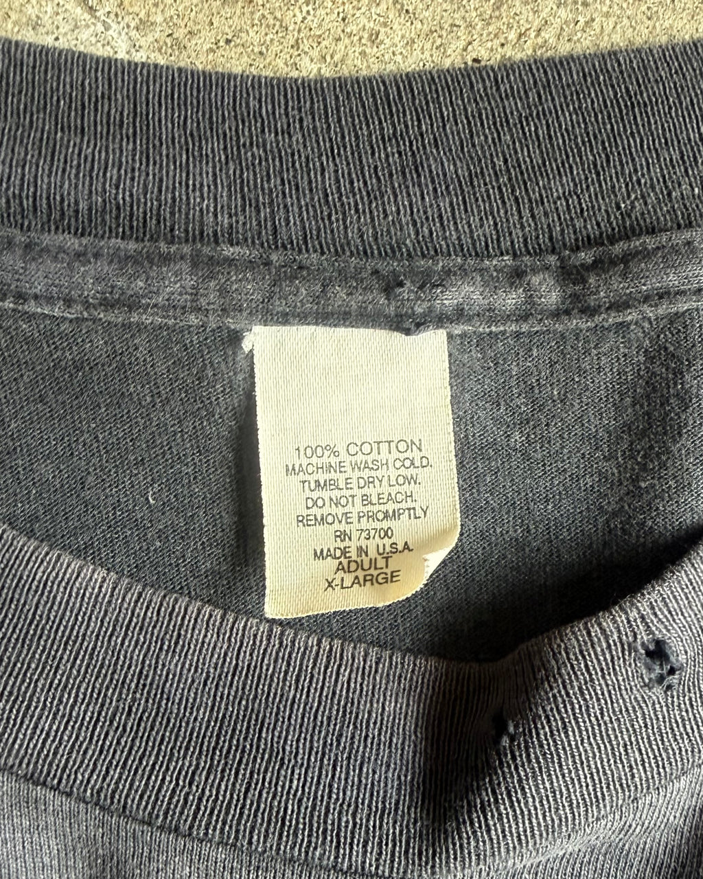 90’s Marlboro
“coyote bluff” company t-shirt     X-LARGE