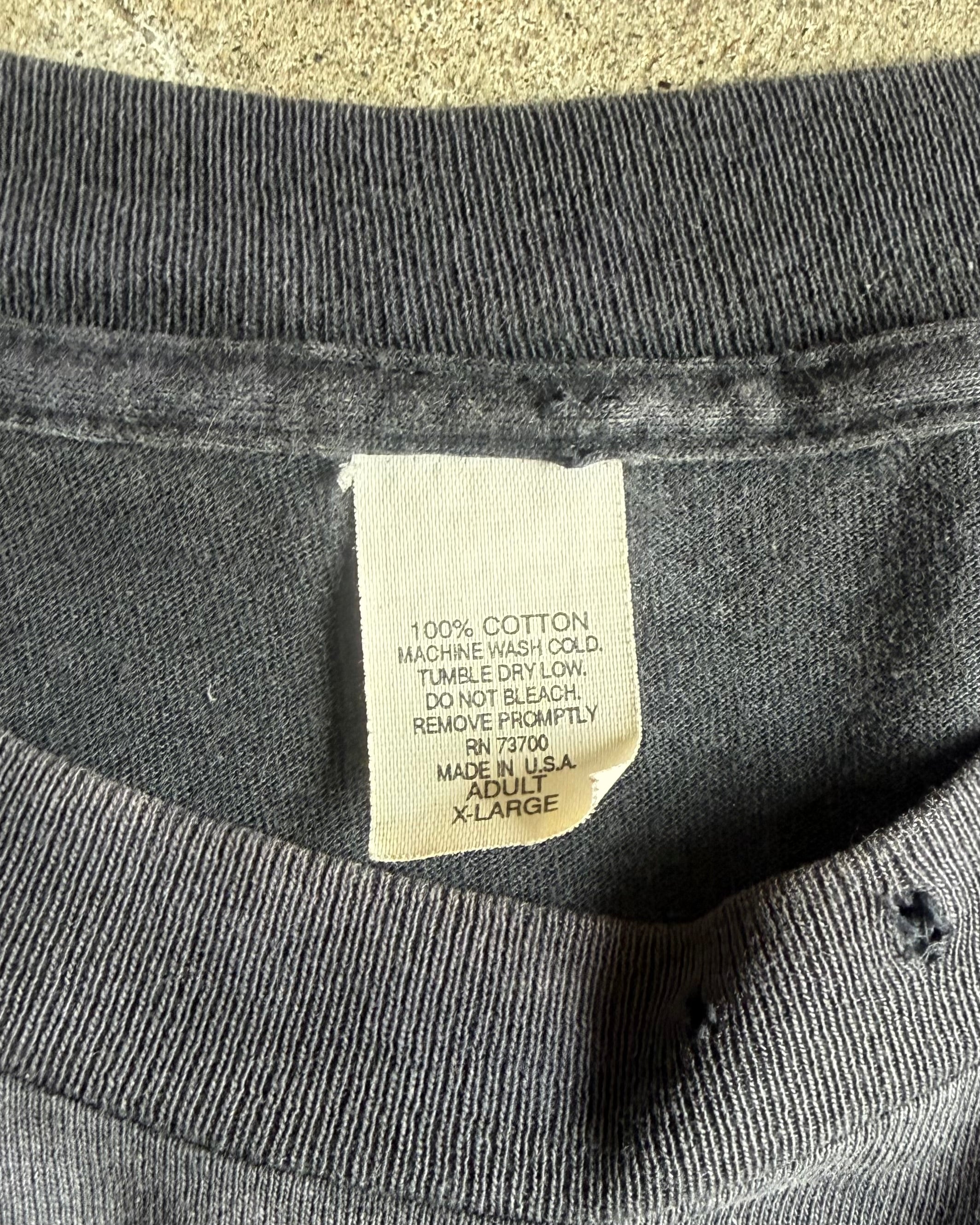 90’s Marlboro
“coyote bluff” company t-shirt     X-LARGE