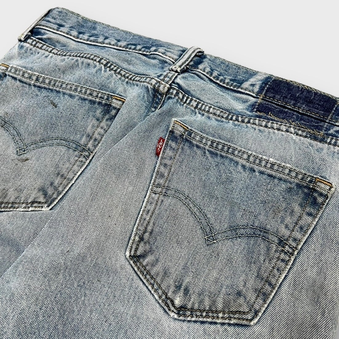 00's "LEVIS"
501 faded damage denim