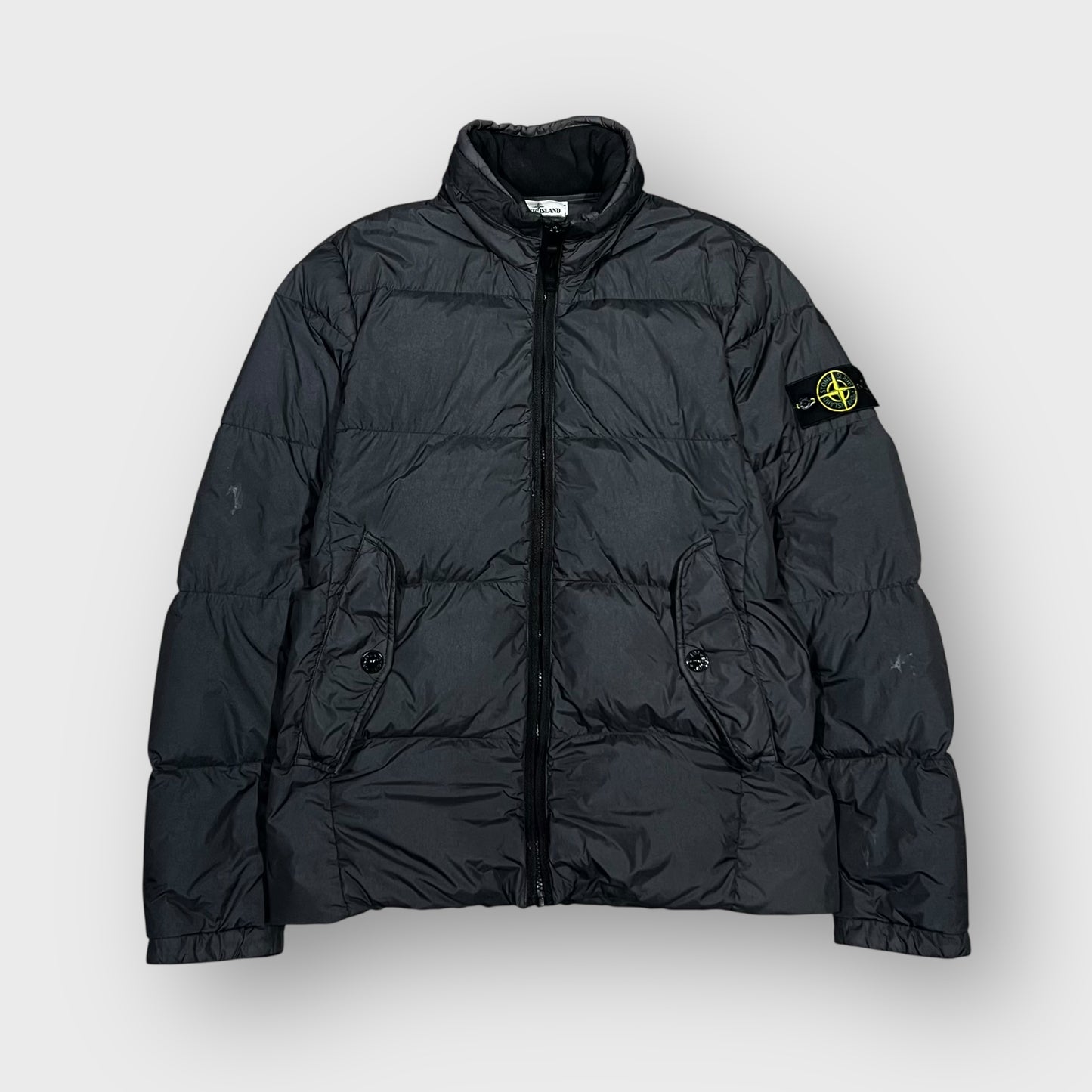 00’s “STONE ISLAND”
down jacket