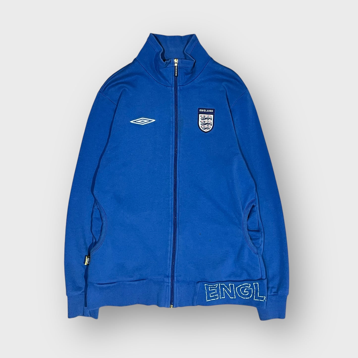 00’s umbro
“England” track jacket