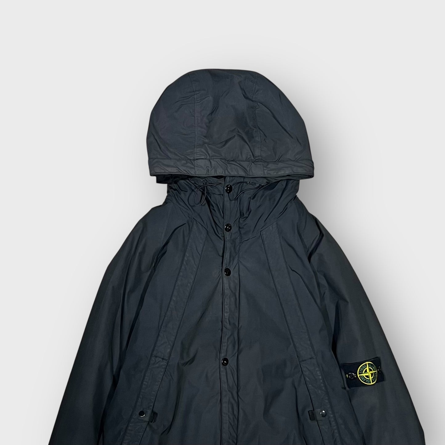 00’s “STONE ISLAND”
hooded nylon jacket