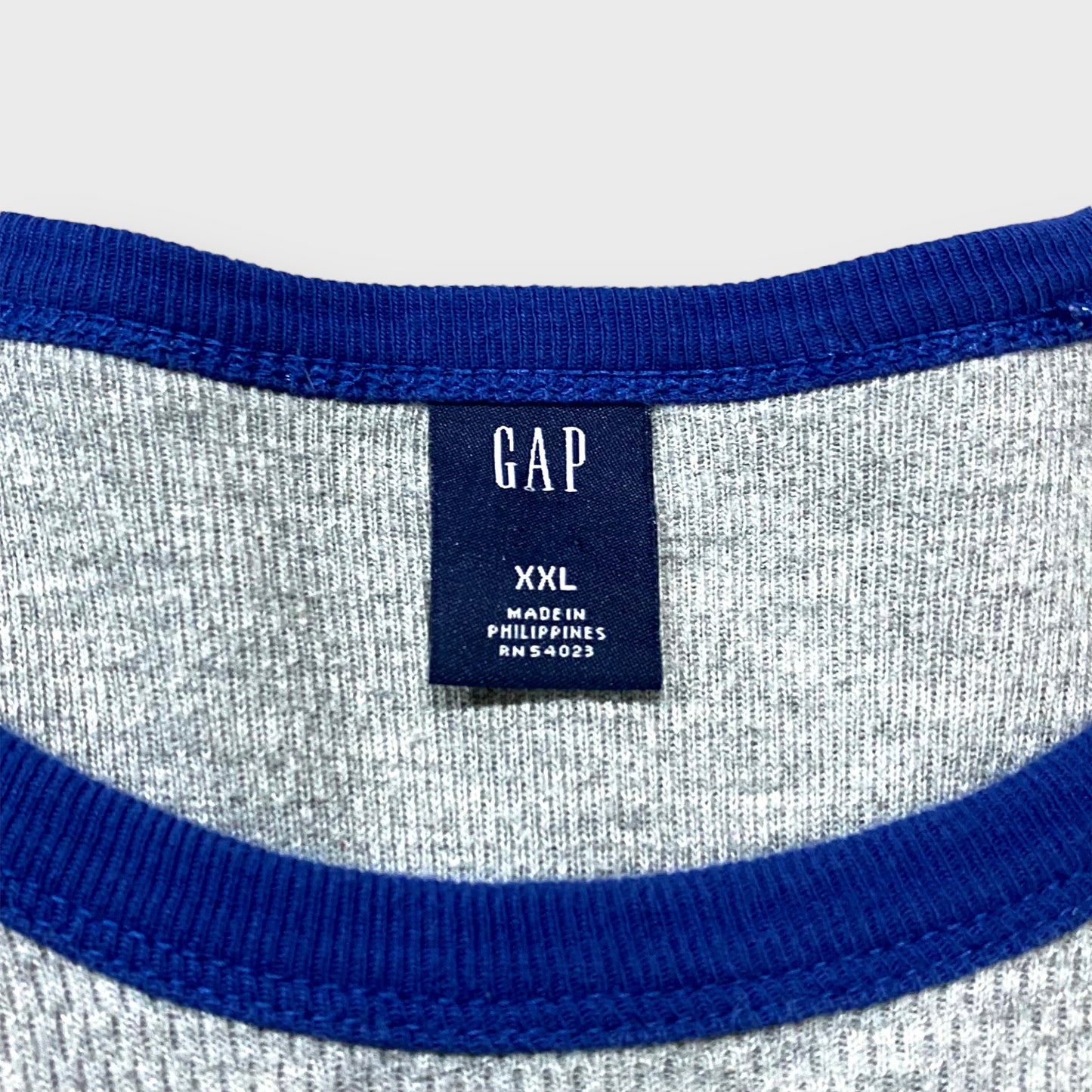 00's "GAP" Raglan sleeve knit shirt