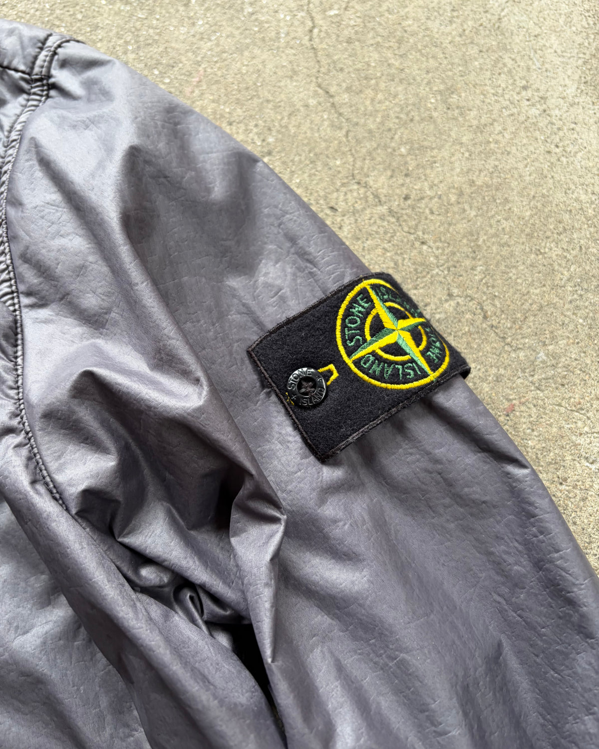 00’s “STONE ISLAND”
lamy flock hooded jacket
