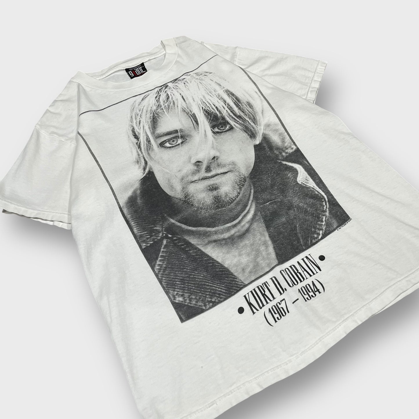 90’s “KURT COBAIN”
追悼t-shirt