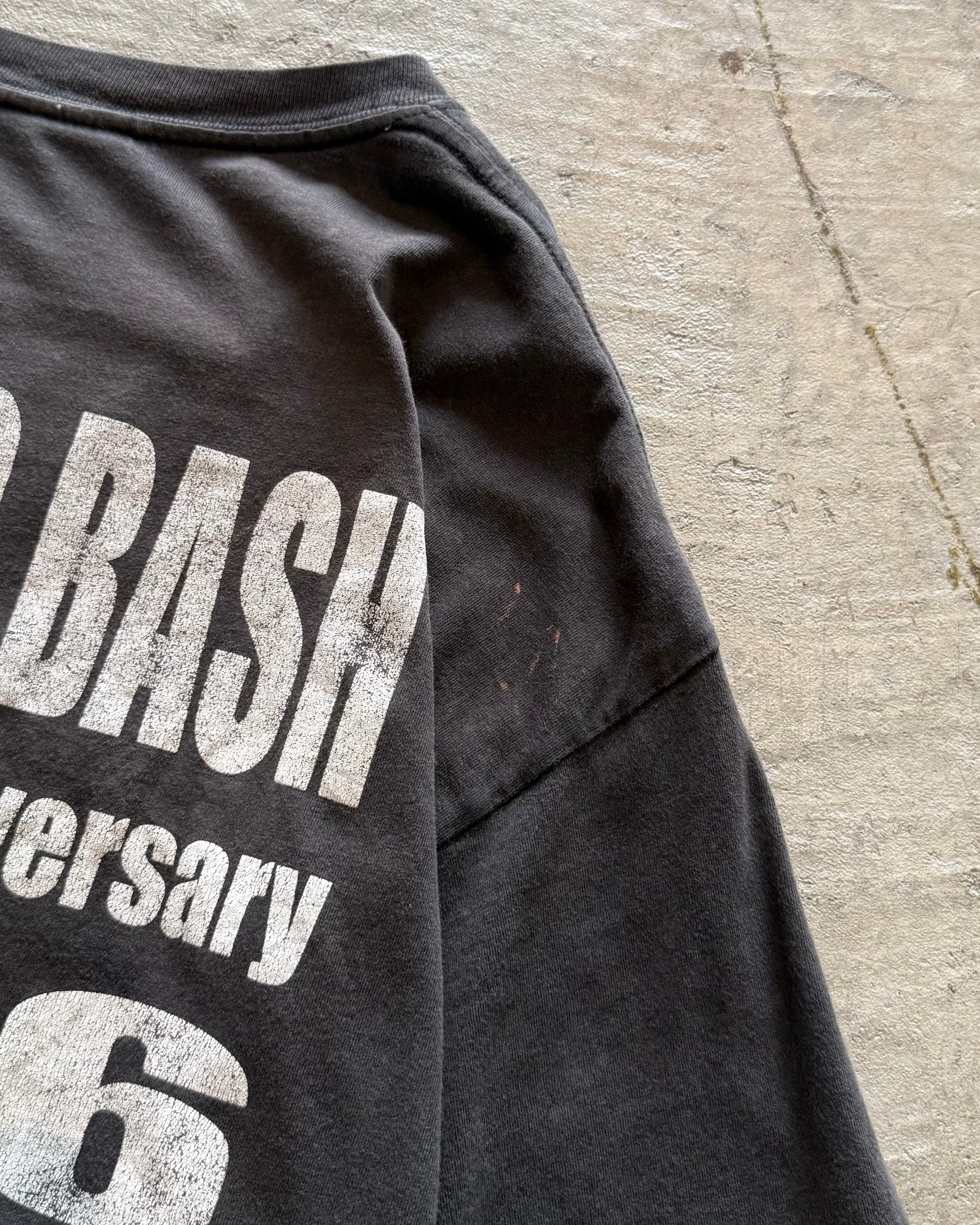 90’s “BULLDOG BAS” anniversary t-shirt x-large