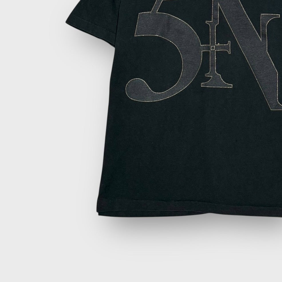 90’s “NINE INCH NAILS”
band t-shirt