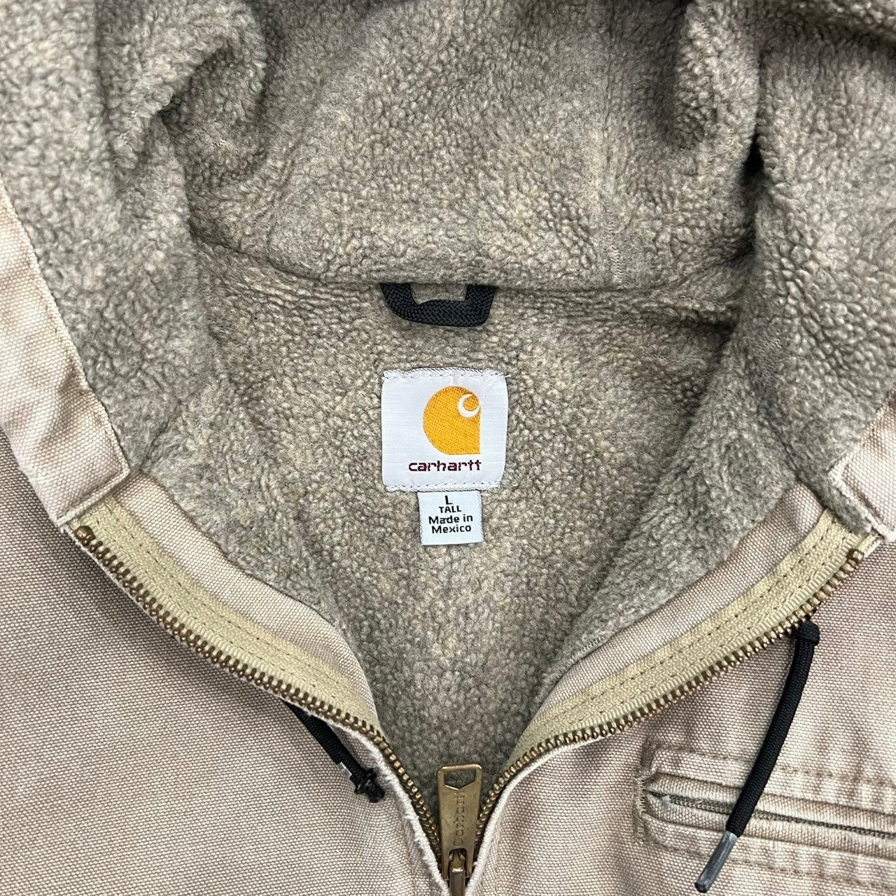 90's Carhartt
faded boro active jacket