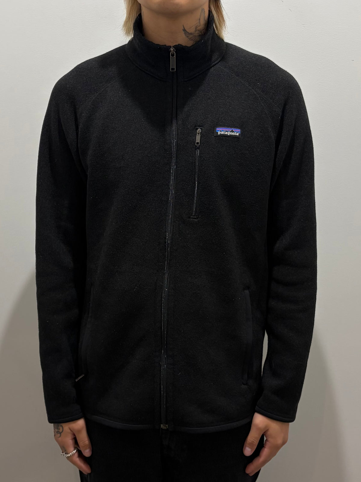 00’s “Patagonia”
better sweater jacket MEDIUM